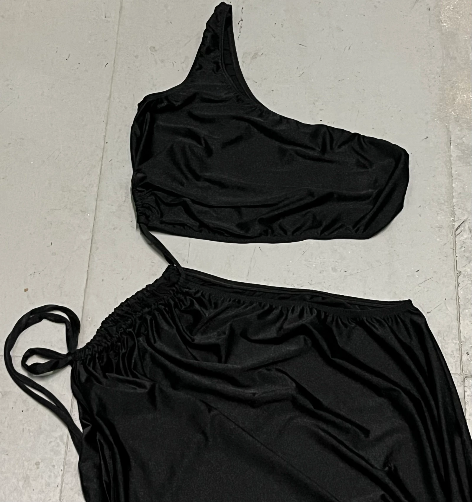 Vestido largo negro abierto  – photo 8